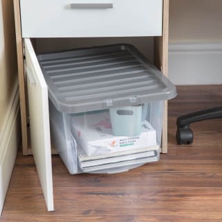 B&M Clear Storage Box With Lid 30L - Grey
