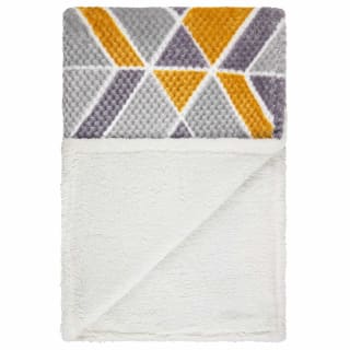 B&M Simply Geo Waffle Throw - Ochre